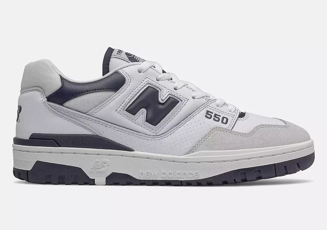 New Balance 550 пристигнува во бело/морска