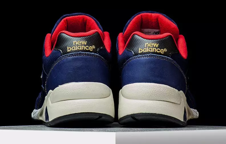 New Balance 580 flipperipaketti