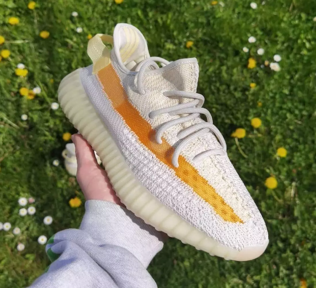 adidas Yeezy Boost 350 V2 Хөнгөн UV GY3438 худалдаанд гарсан огноо