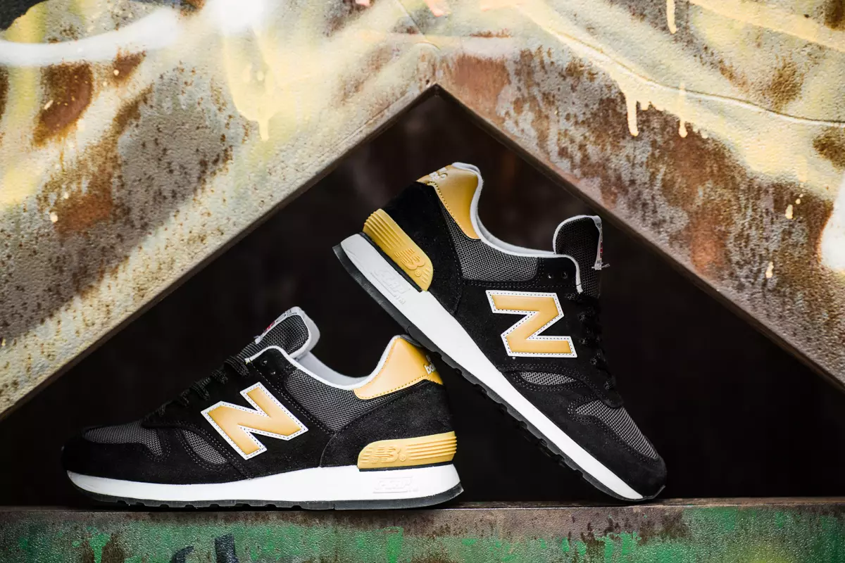 New Balance 670 Sort Guld