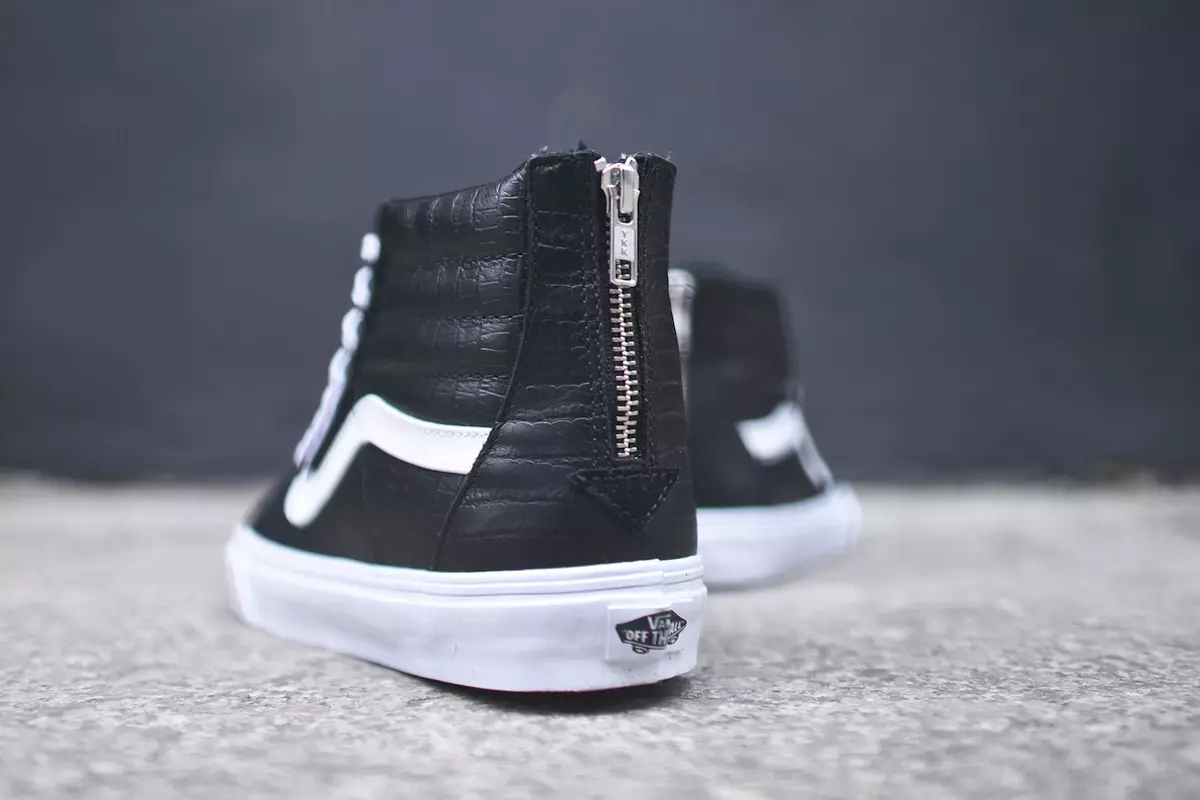 الشاحنات- Sk8-Hi-Zip-CA-Black-Croc-3