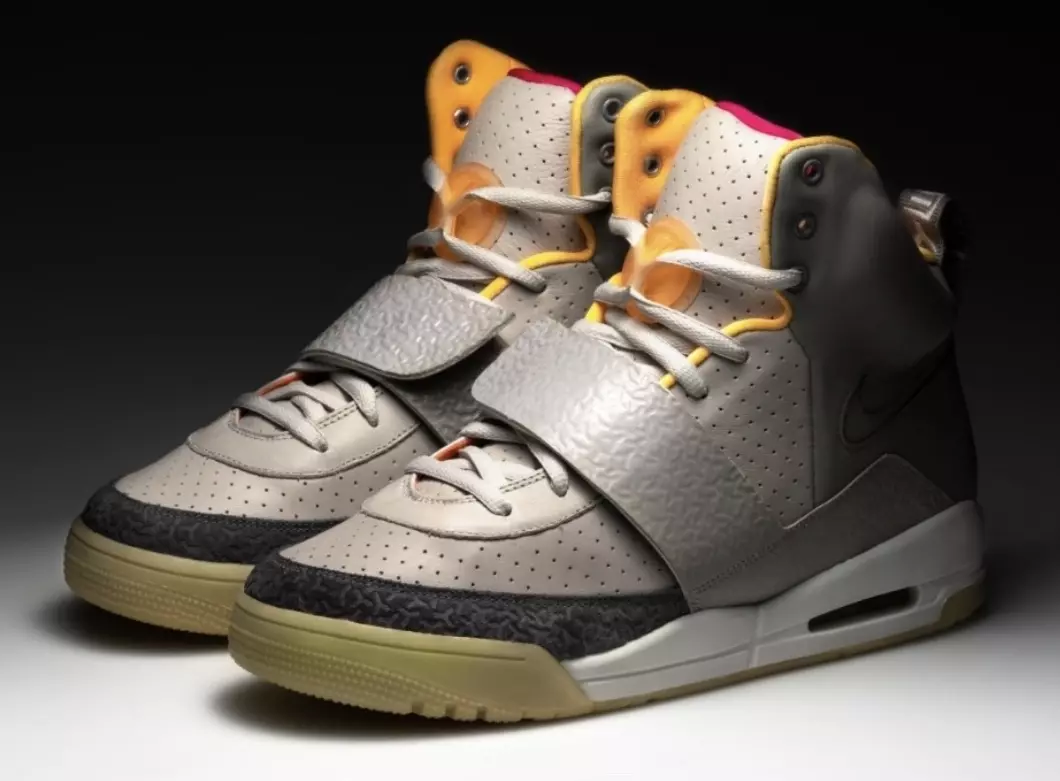 չափը Nike Air Yeezy Zen Gray բարեգործական խաղարկություն