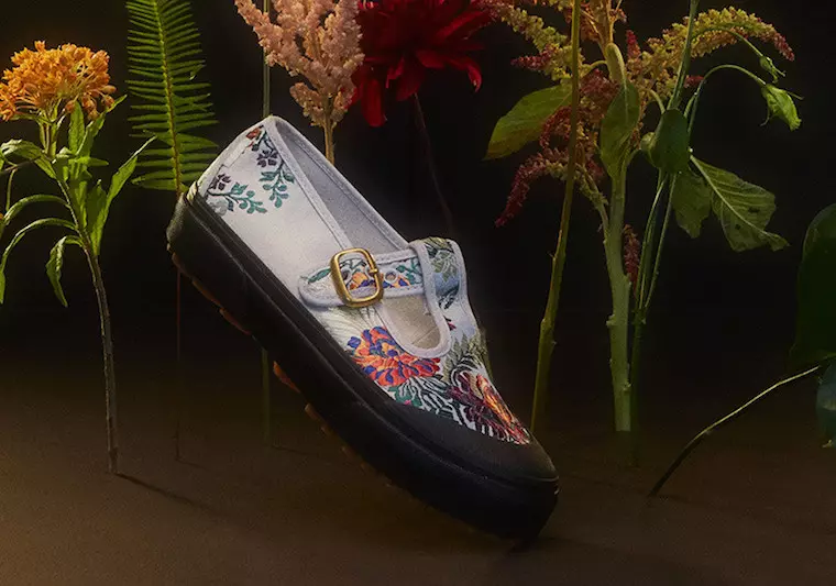 Invigningsceremoni x Vans Satin Floral Collection