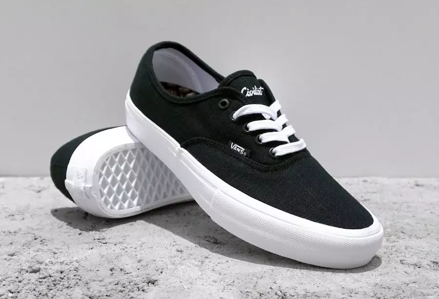 Civilist x Vans Kahve ve Sigara Paketi