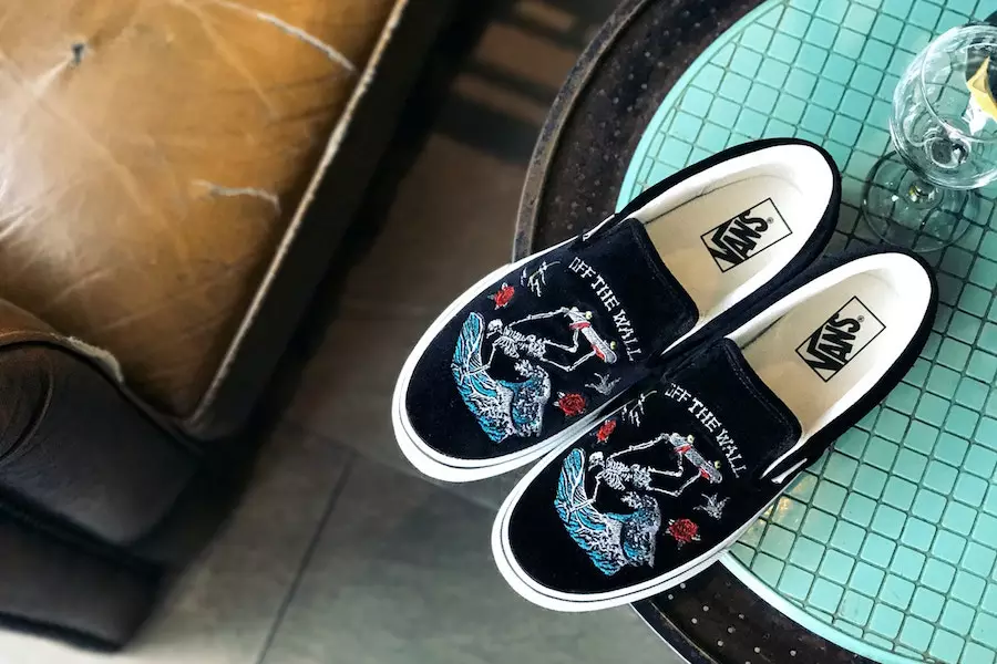 Vans Slip-On Biết ơn người chết