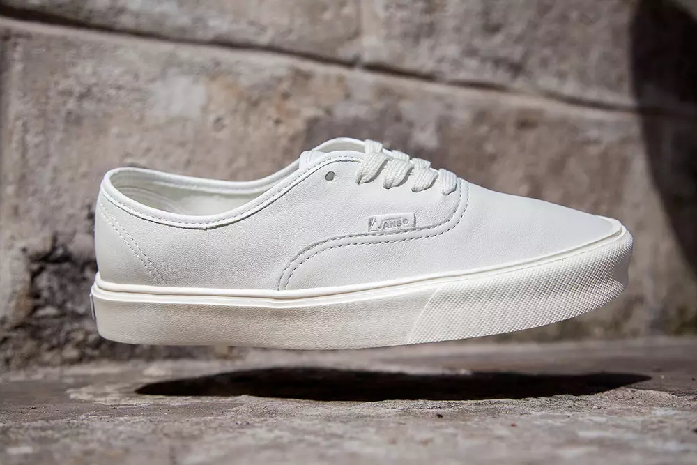 Bộ sưu tập Vans Vault Lite LX