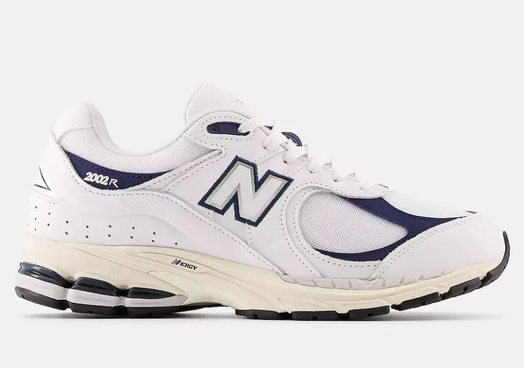 New Balance 2002R White Natural Indigo M2002RHQ Ngày phát hành