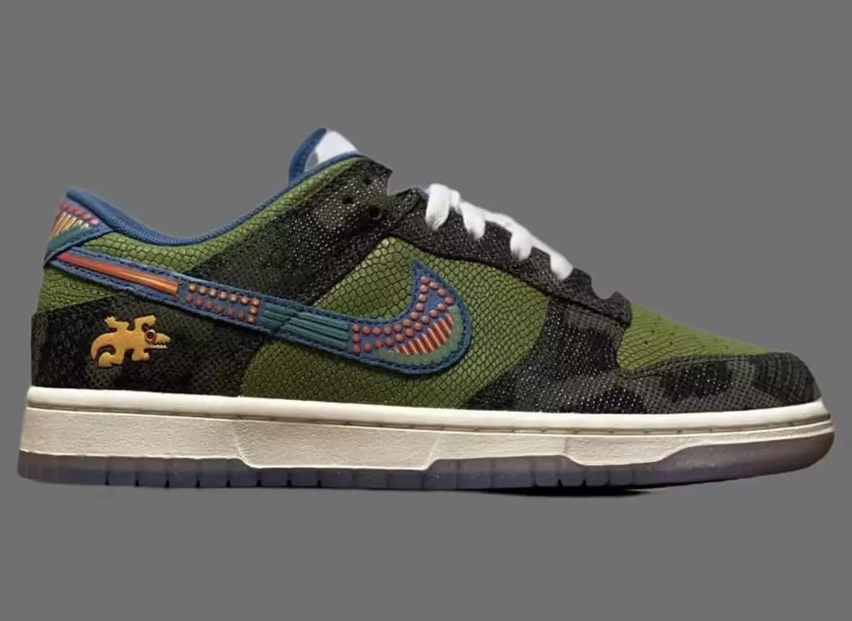 Nike Dunk Low Siempre Familia מעלדונג טאָג