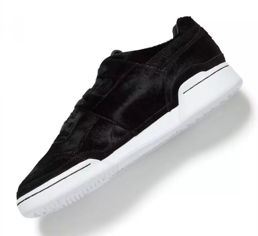 Head Porter x Reebok Workout Lo Plus Black Pony Hoer