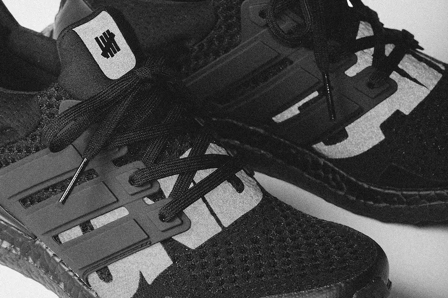 Nepārspējams Adidas Ultra Boost Blackout izlaišanas datums