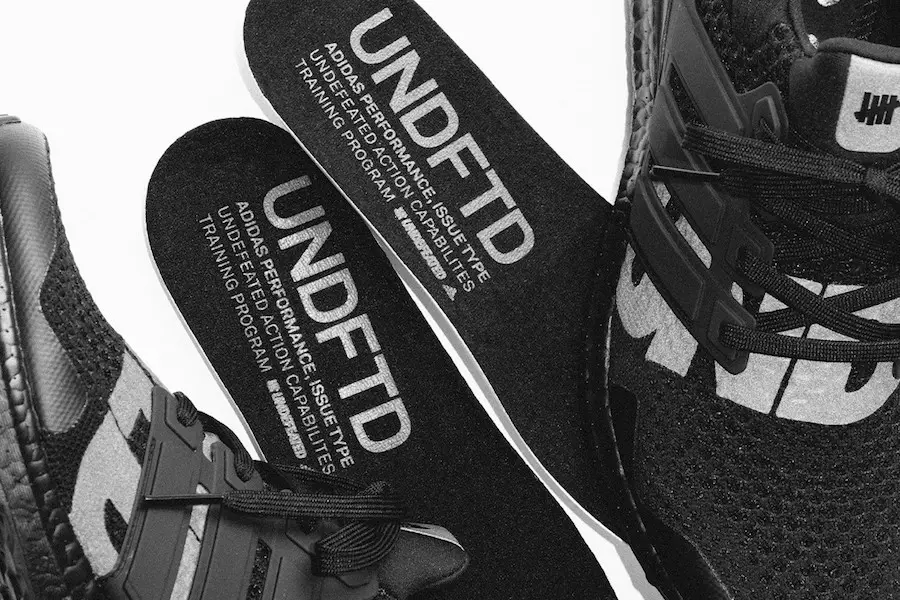 Ongeschloen adidas Ultra Boost Blackout Verëffentlechungsdatum