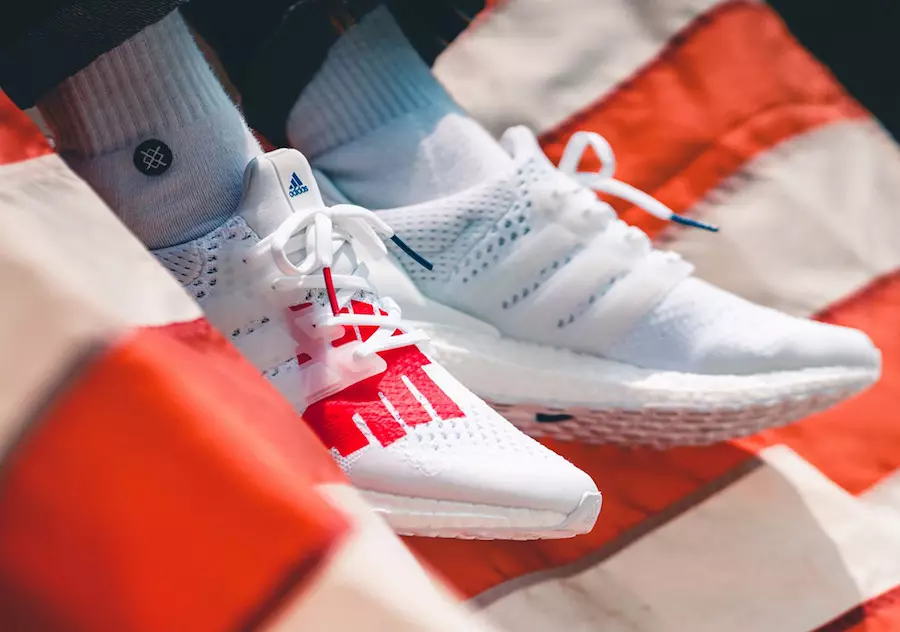 Ongeschloen adidas Ultra Boost Stars Stripes EF1968 Release Datum Präis