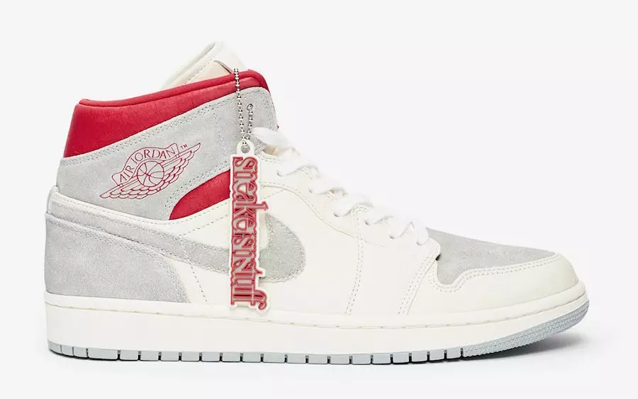 Дата на издаване на SNS Air Jordan 1 в средата на 20-ата годишнина