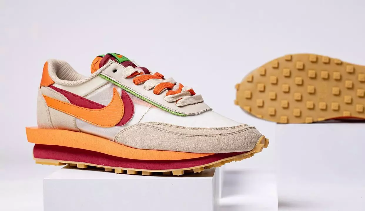 Сгусток Sacai Nike LDWaffle DH1347-100 Дата выпуска