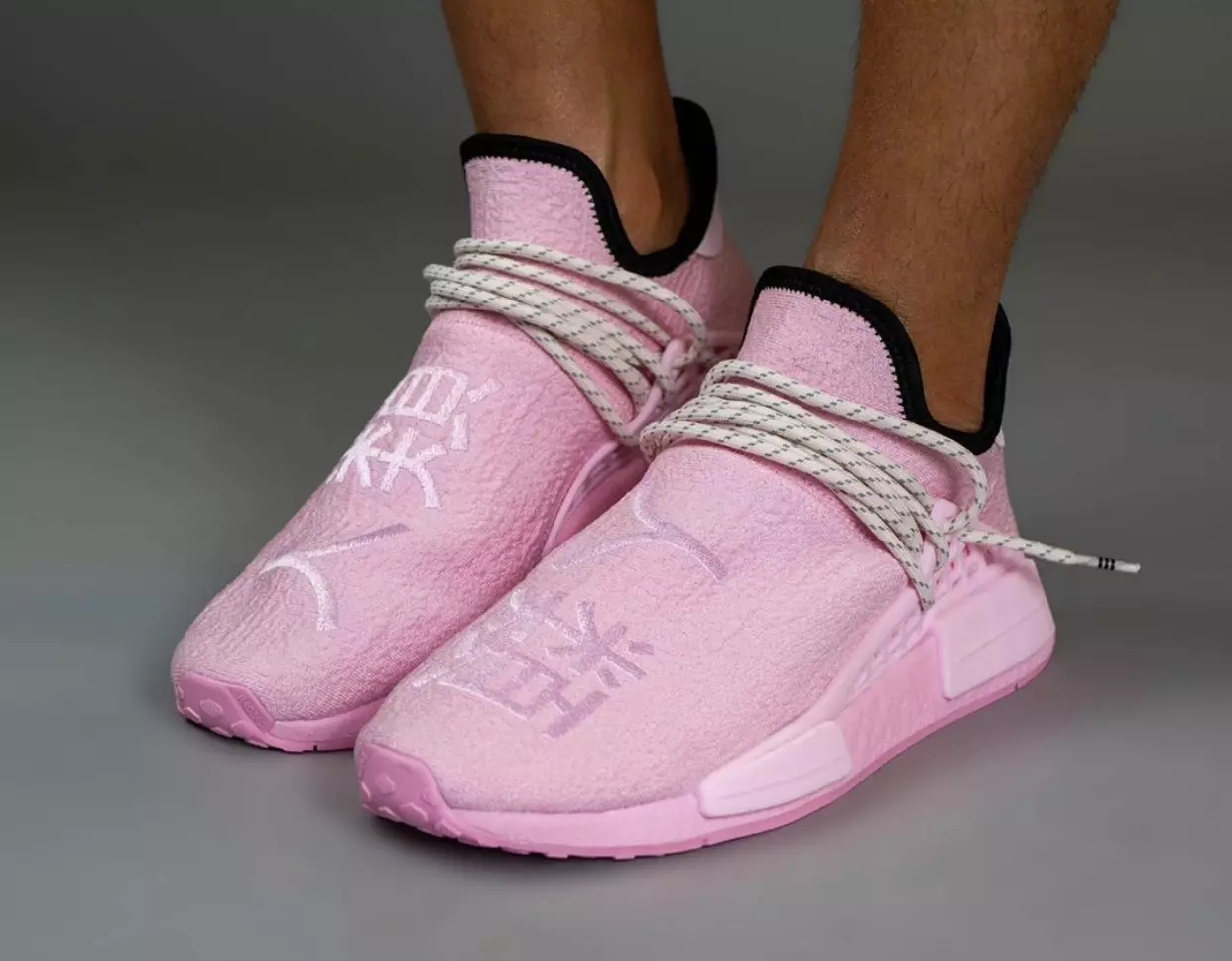 Pharrell adidas NMD Hu Pink GY0088 תאריך יציאה