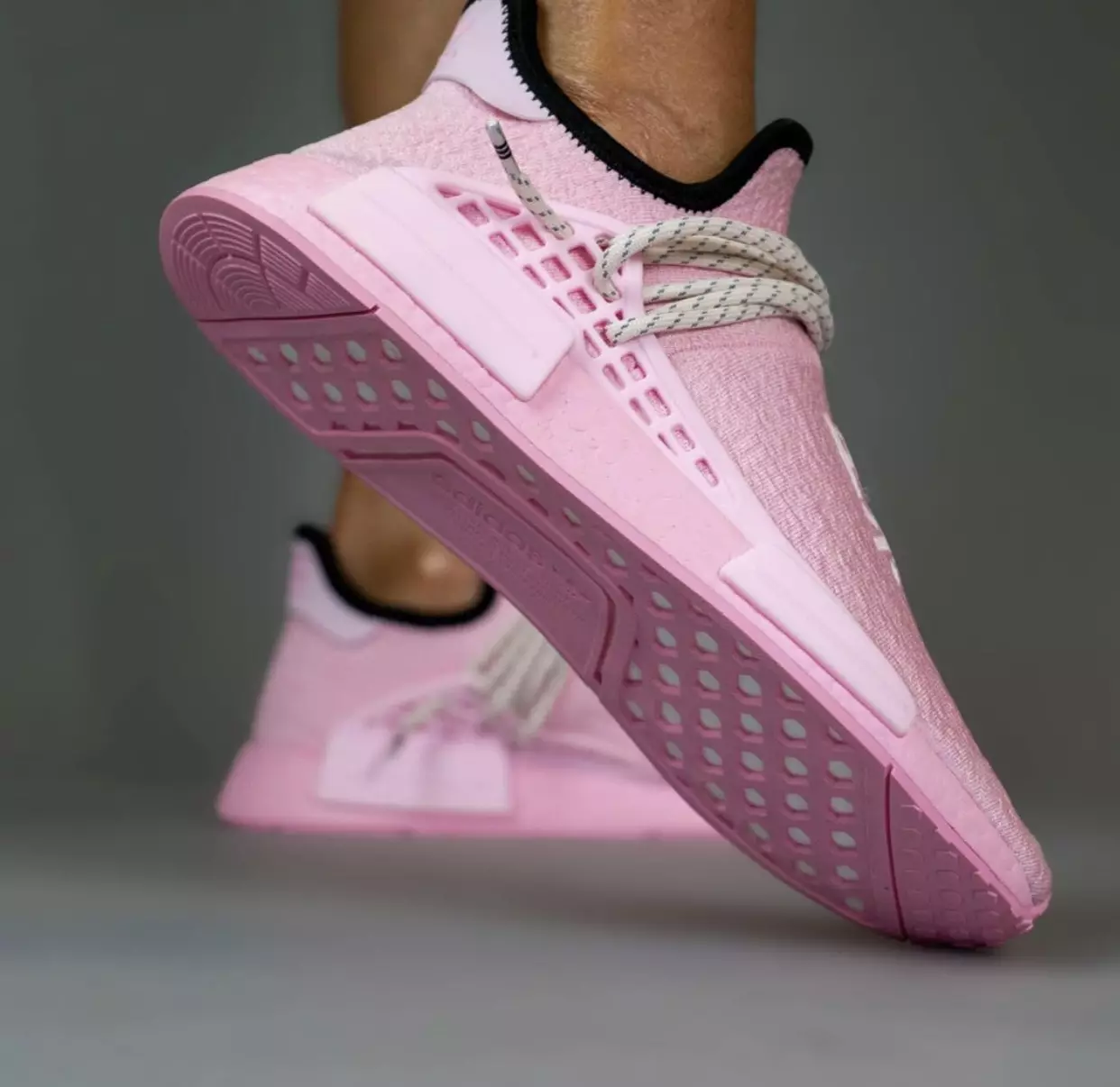 Pharrell adidas NMD Hu Pink GY0088 шығарылым күні