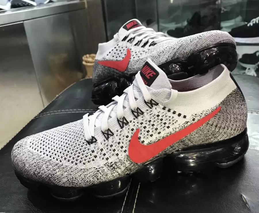 Nike Air VaporMax ნაცრისფერი შავი წითელი 849558-020