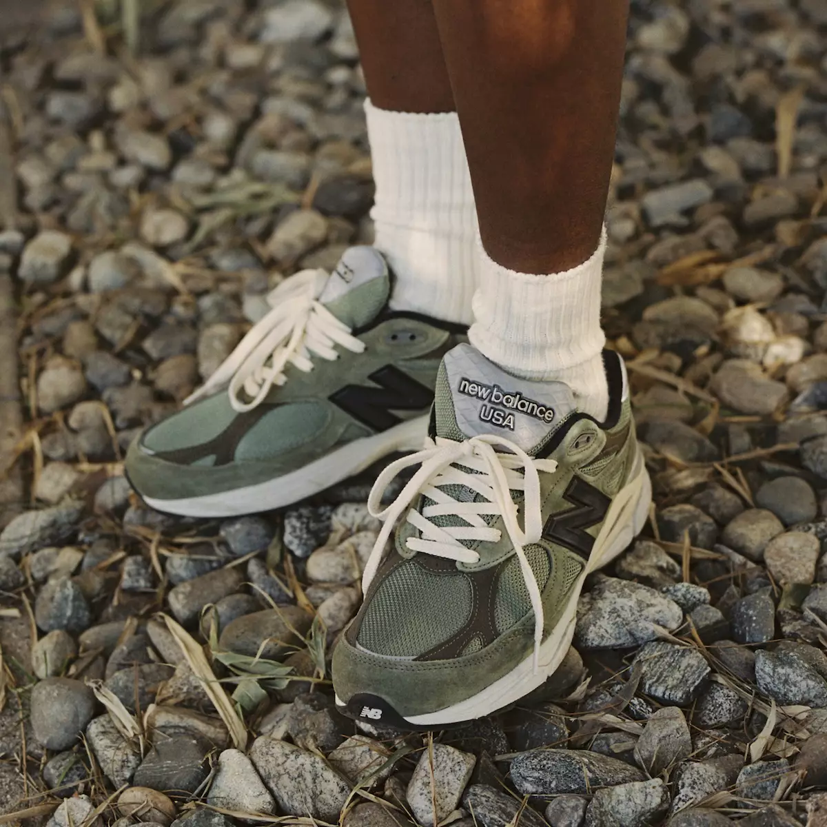 JJJJound New Balance 990v3 Olive M990JD3 Kiadás dátuma