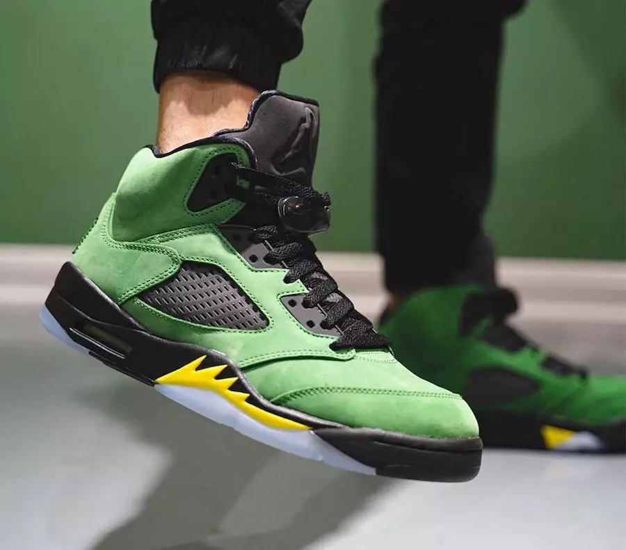 Офіційні фотографії Air Jordan 5 18267_19