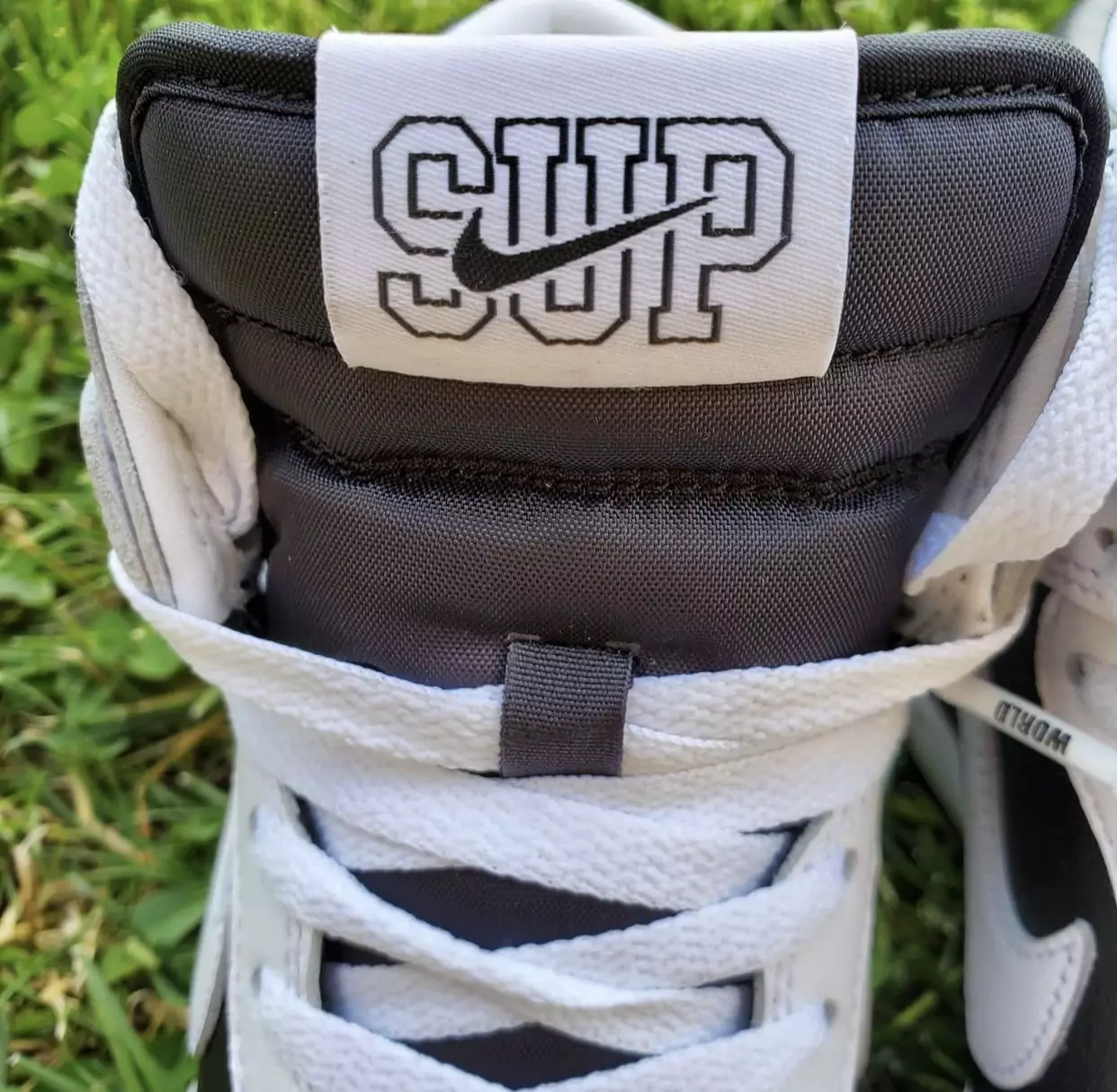 Supreme Nike SB Dunk High bármilyen eszközzel Megjelenés dátuma