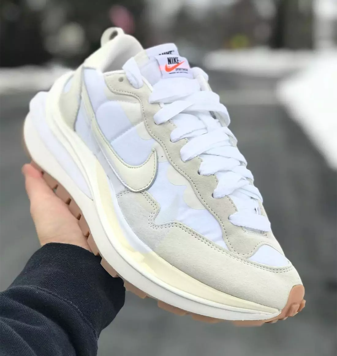 Sacai Nike VaporWaffle White Sail Gum Дата на издаване