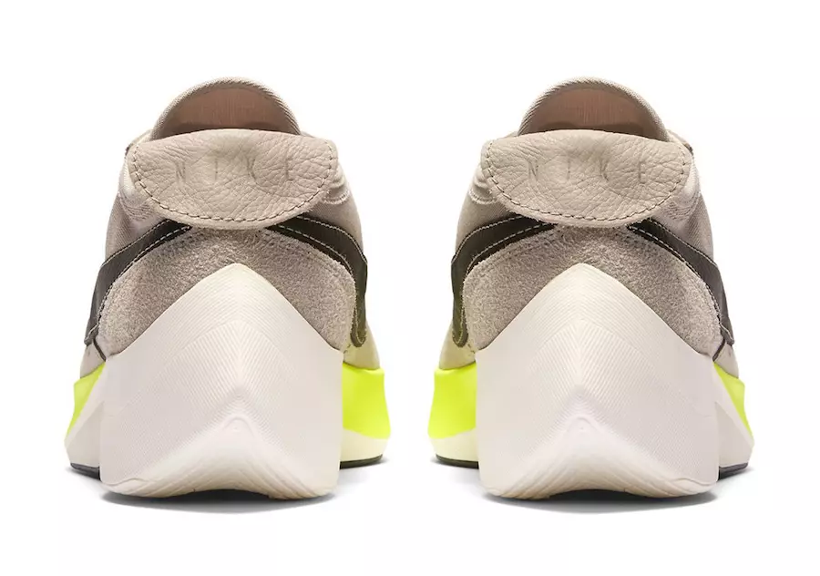 Nike Moon Racer Tan Volt Датум на објавување