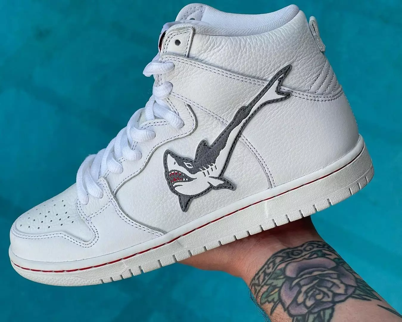 Harga Tarikh Tayangan Oski Nike SB Dunk High Great White Shark