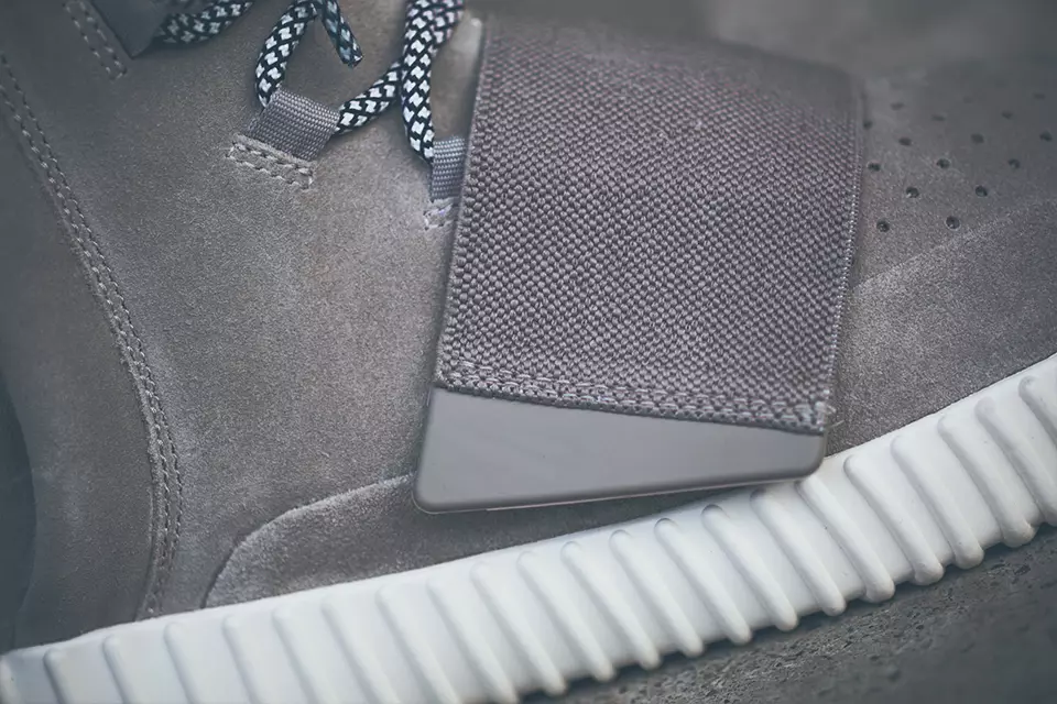 adidas YEEZY 750 BOOST онлайн шығарылым күні