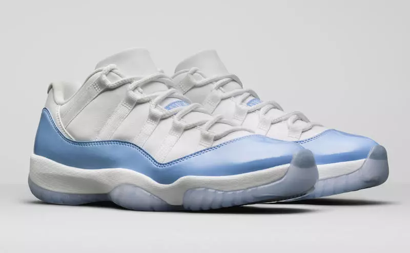 Air Jordan 11 Low Universitätsblau