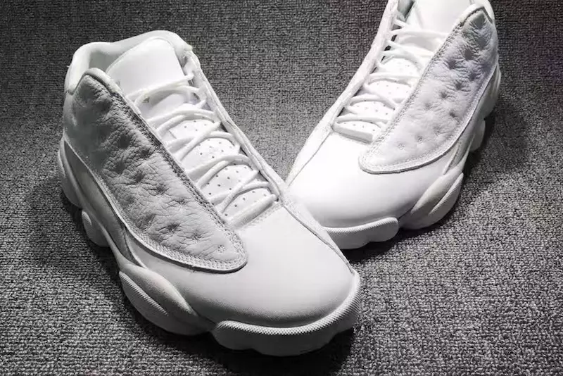 Air Jordan 13 Төмөнүнө жакындан көз салуу