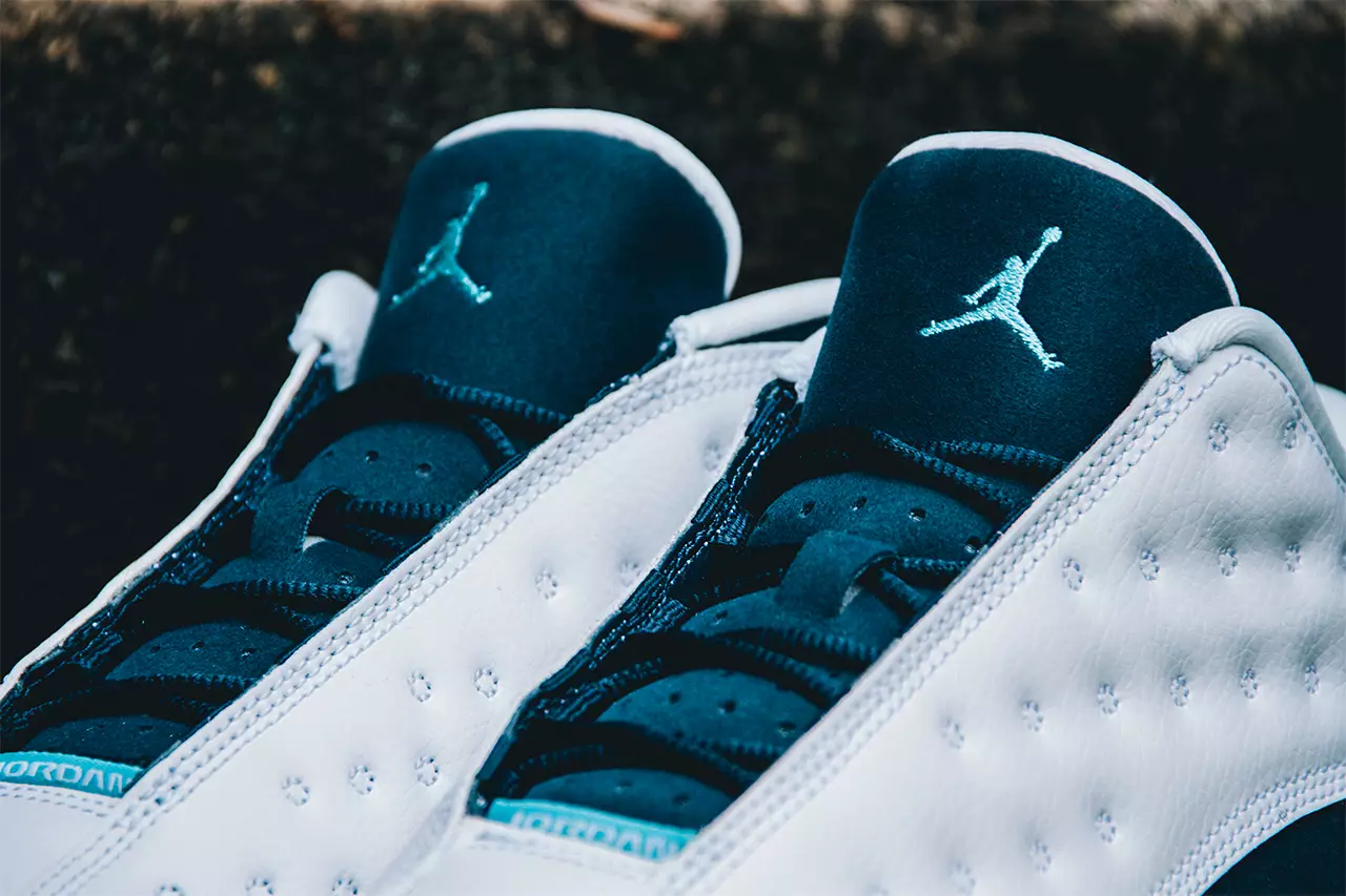 Air Jordan 13 Düşük Hornet