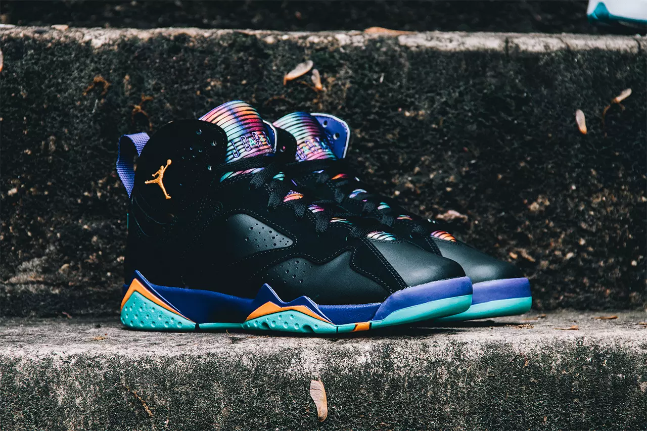 Air Jordan 7 GS Lola Bunny