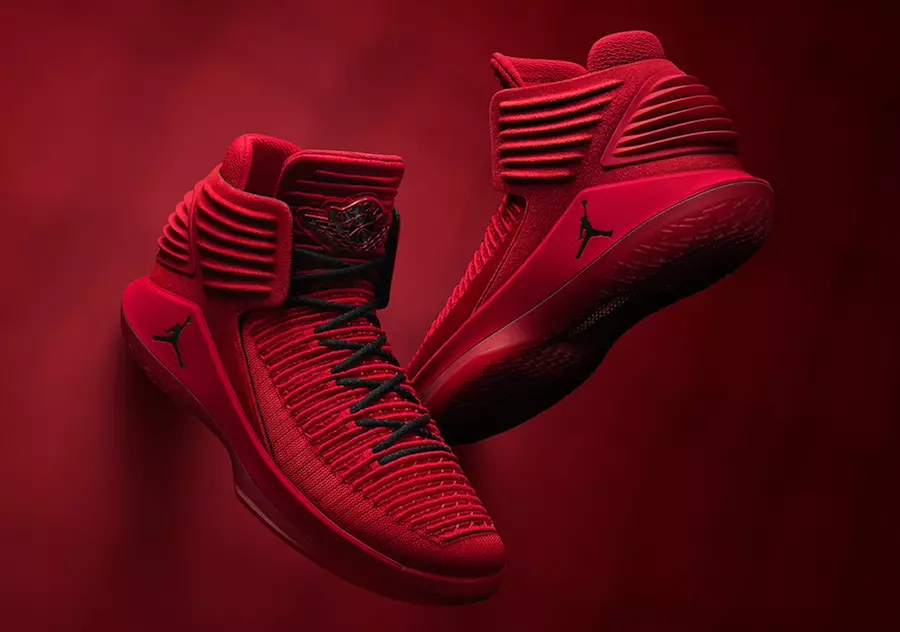 Air Jordan 32 Czerwony Suede Rosso Corsa AA1253-601