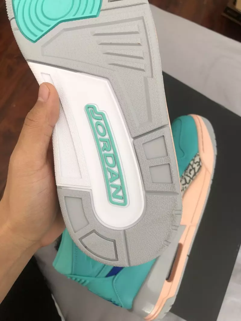 Ngày phát hành Air Jordan Legacy 312 Hyper Jade Bright Blue AV3922-348