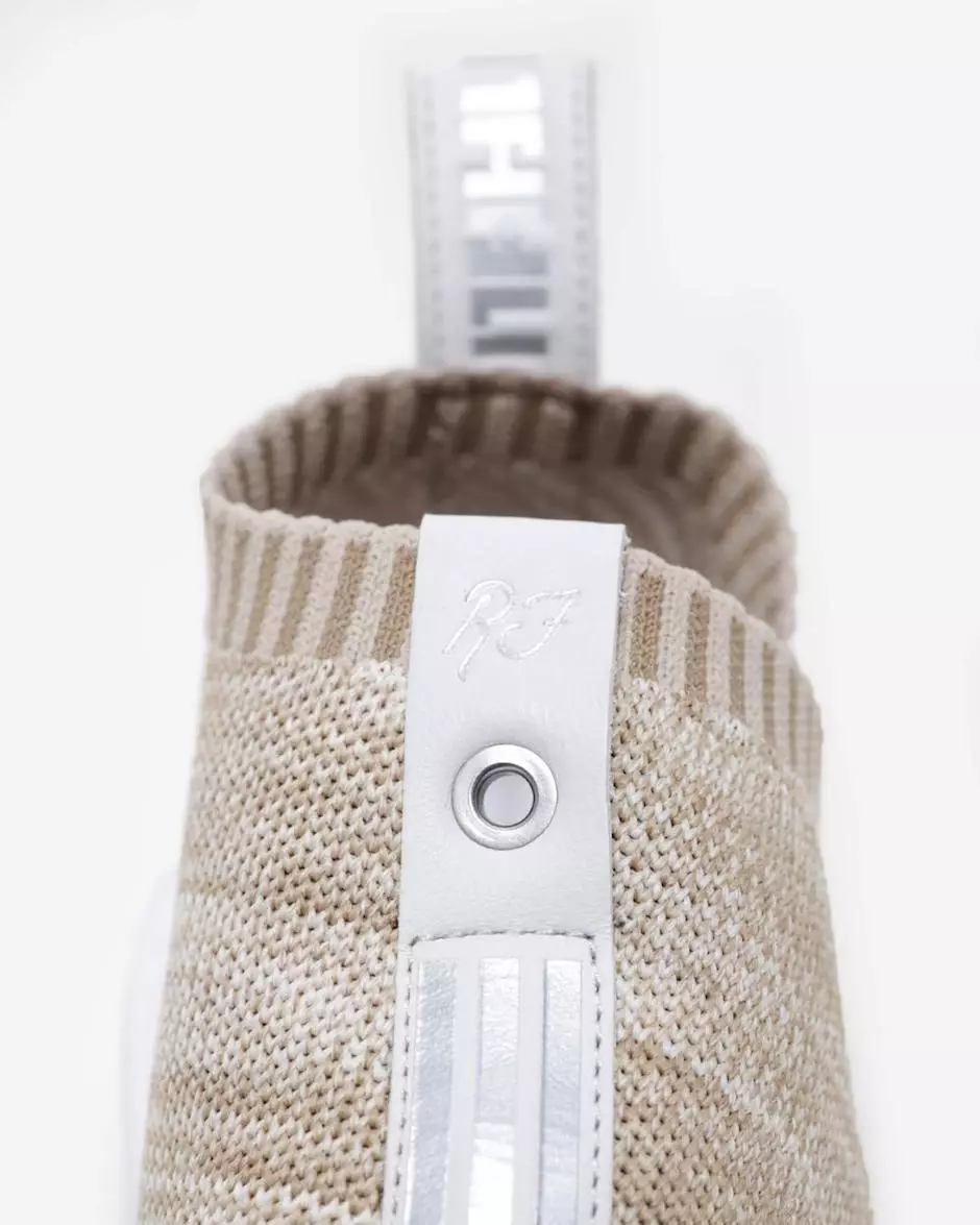 Kith Naked Adidas NMD City Sock 2 smilšakmens