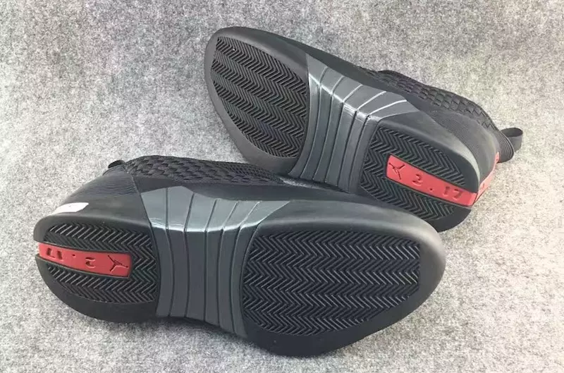 Air Jordan 15 Retro Stealth январи 2017