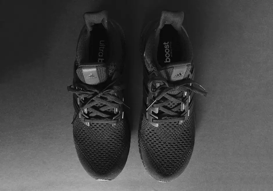 adidas Ultra Boost Triple Black BA4677