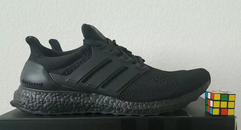 adidas Ultra Boost Triple Black 1 dekabr