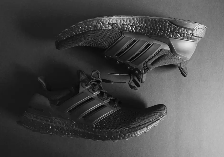 Adidas Ultra Boost Triple Black BA4677