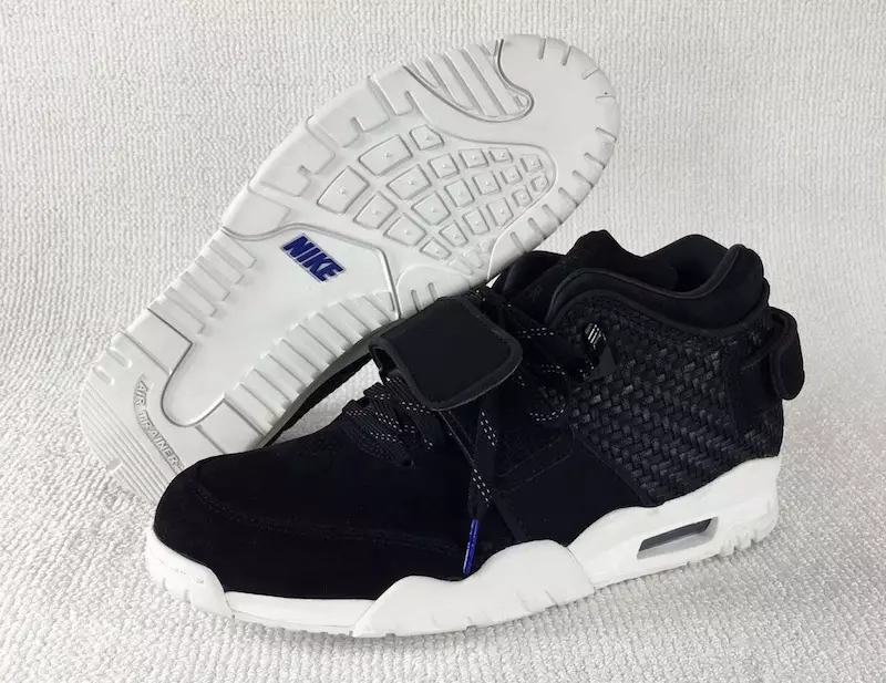 Чорныя замшавыя красоўкі Nike Air Cruz 777535-004