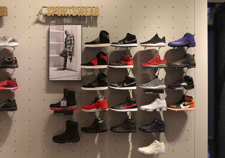 Sepatu Nike Soho NYC