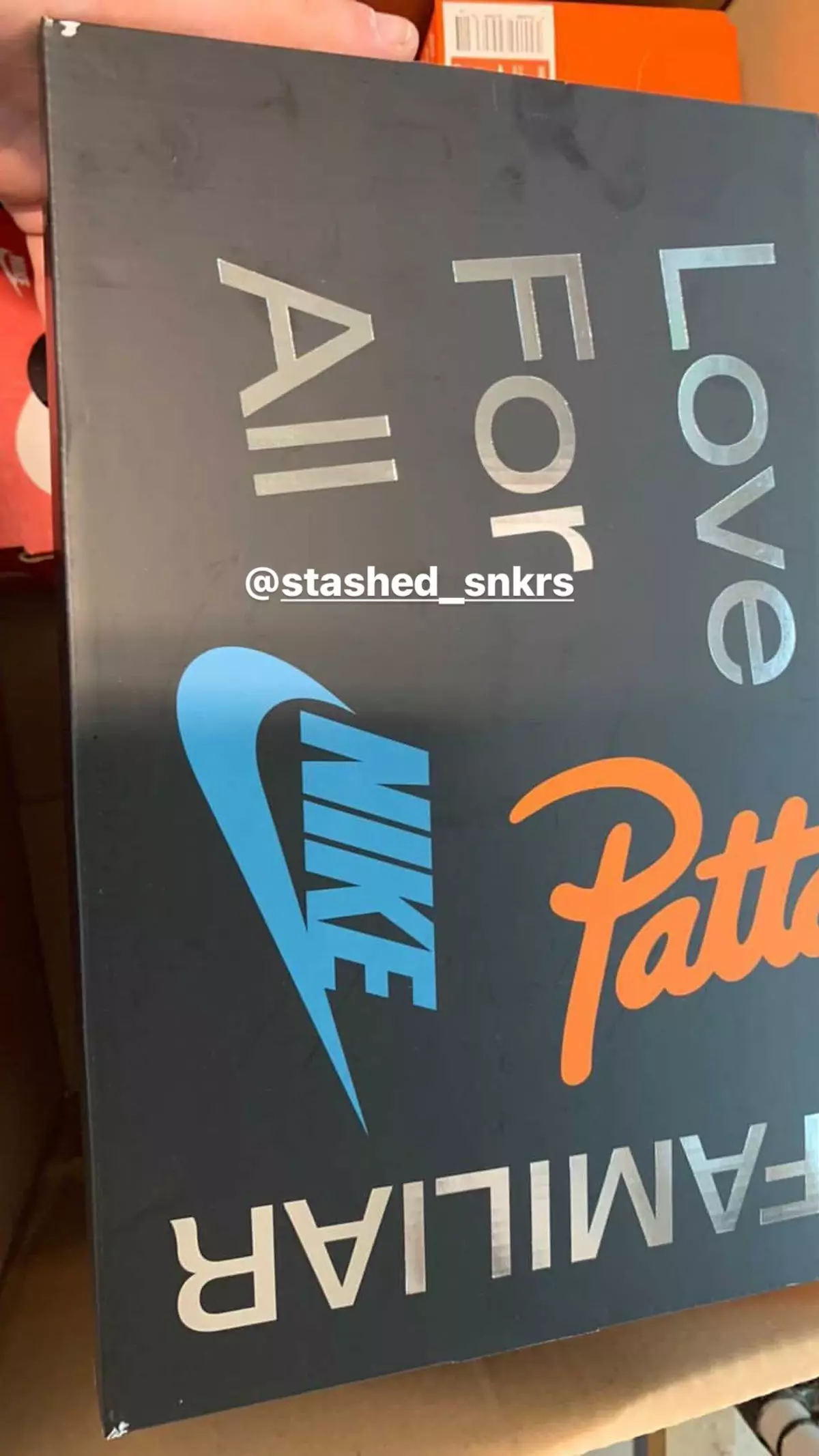 Patta Nike Air Max 1 κουτί