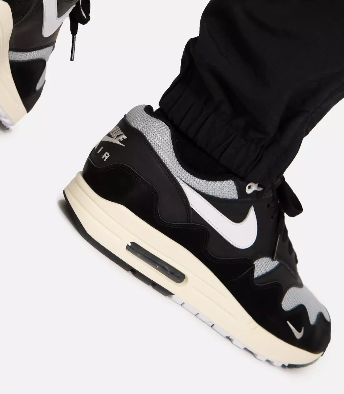 Patta Nike Air Max 1 Black DQ0299-001 Data lansării