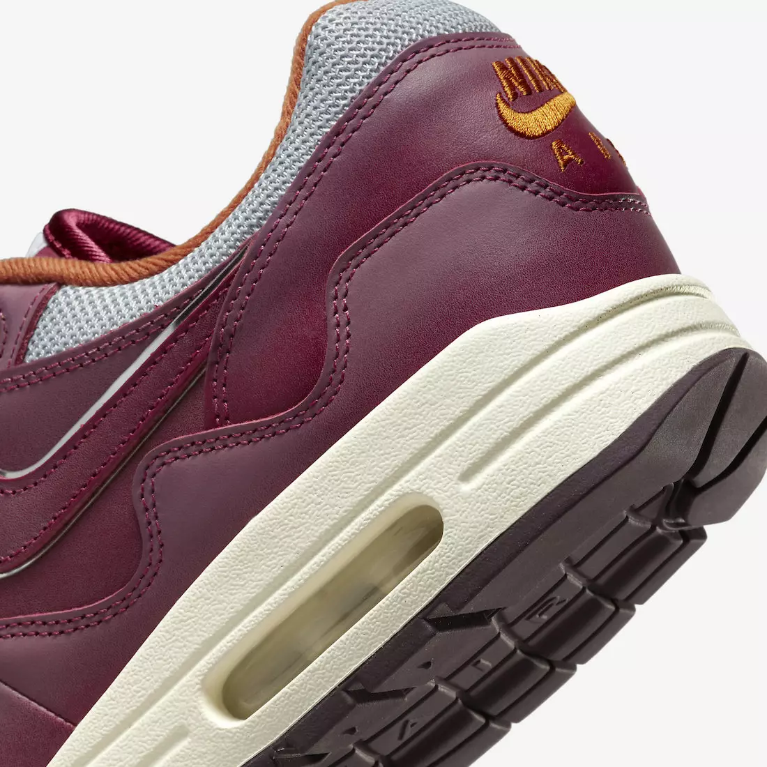 Patta Nike Aeir Max 1 Rush Maroon DO9549-001 Dáta Eisiúna