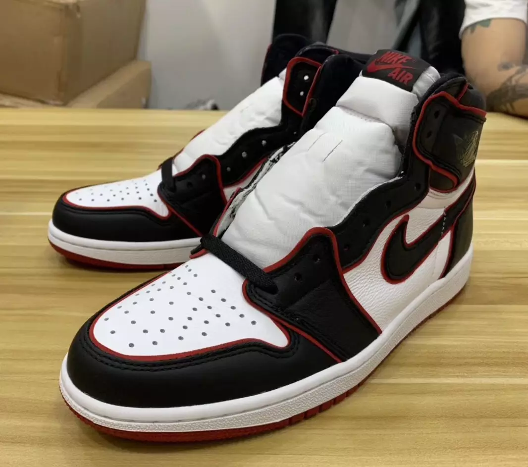 Air Jordan 1 bedoeld om te vliegen 555088-062 Releasedatum