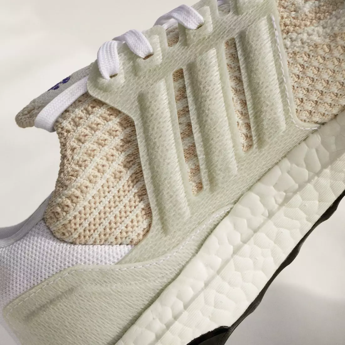 Adidas Ultra Boost 6.0 DNA Halo Ivory FZ0247 julkaisupäivä