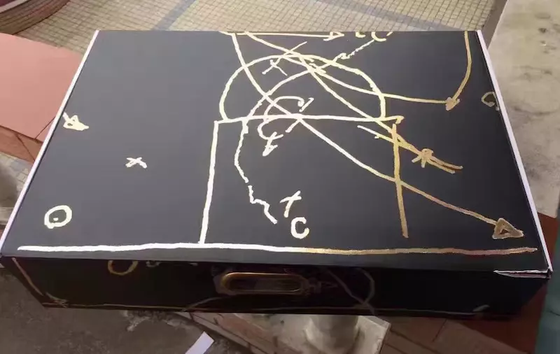 Air Jordan 13/14 Defining Moments Box Box