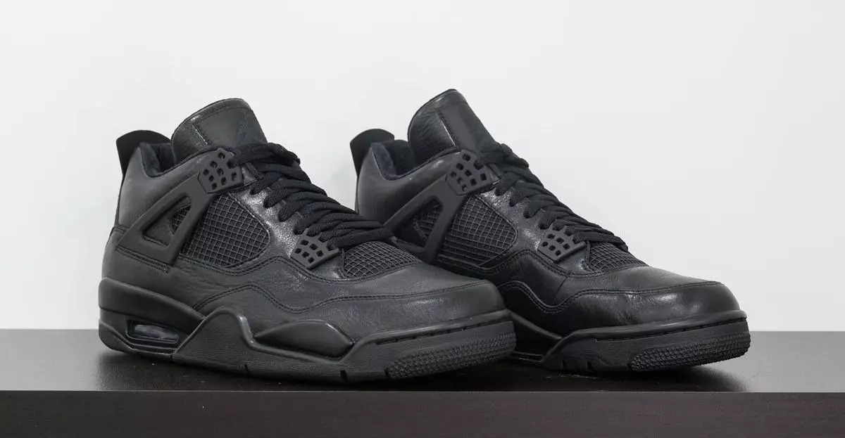 Air Jordan 4 Kobe Black Collection