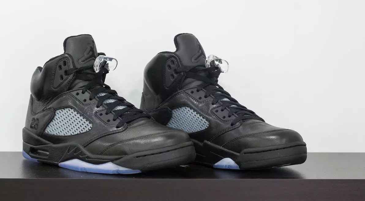 Collezione Air Jordan 5 Kobe Black