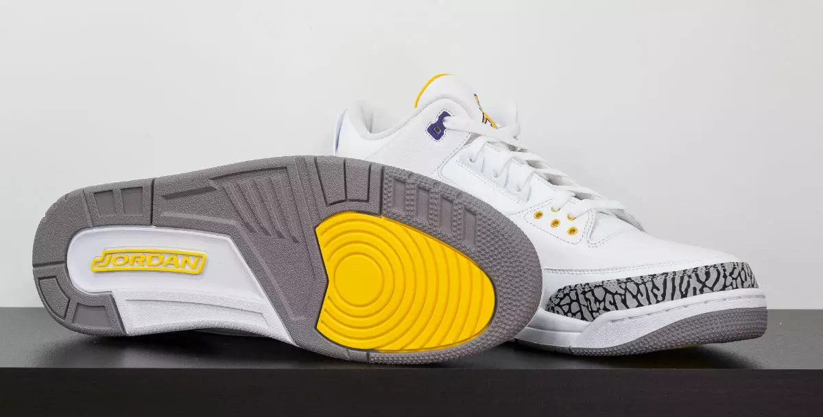 Air Jordan 3 Kobe Lakers Beyaz